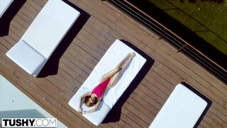 Tiffany Tatum a magyar fullos pornósztár kiscsaj