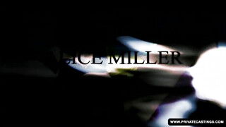 Alice Miller keményen megdöngetve minden irányból