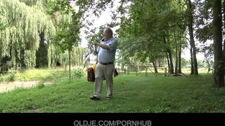 Oldje - Öreg srác dugja a tini kisasszonyt
