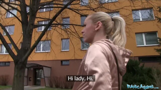 Public Agent - Világos Szőke nő pénzért kúr