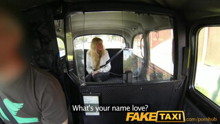 FakeTaxi szőrös puncis vörös bige