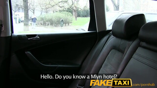 FakeTaxi cuki orosz túrista spiné szűk puncival