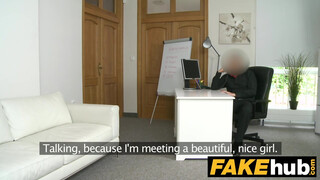 Fake Agent az orosz picike csajszi Anna Rey istenien dug