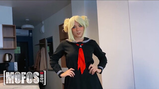 Mofos - Sweetie Fox a cosplayes picsa análba kefélve