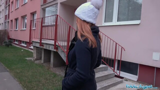 Jenny Manson a fullos orosz kiscsaj - Public Agent