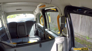 Fake Taxi - Fiatal kisasszony baszik a taxiban