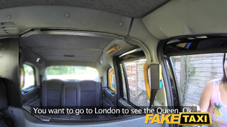 FakeTaxi - Latin Amerikai nőci kefél a taxissal
