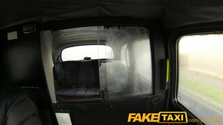 FakeTaxi - Világos Szőke hatalmas seggű csaj megkúrelva