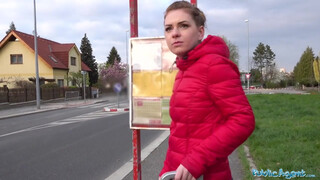 Public Agent - Amatőr hölgyemény pénzért megrakva