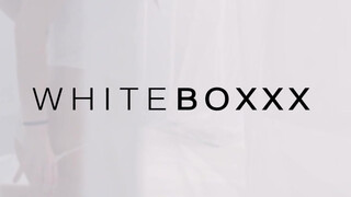 WhiteBoxxx - gyönyörű világos szőke hölgyemény reggel akar kefélni