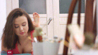 Slim4K - Méretes kannás tini spiné meghágva