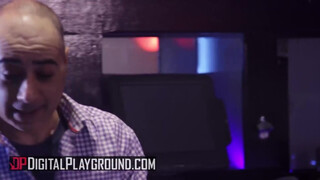 Digital Playground - Aidra Fox keményen meghágva
