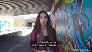 Public Agent - Vanessa Alessia a szuper szexy fiatal bige