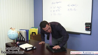 Josie Jagger a tanárral kúr - Naughty America