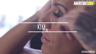 CastingFrancais - Kimberly a méretes tőgyes milf