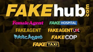 Public Agent - Csoki hajú pici tőgyes tini nőci