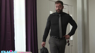 FAMILYXXX - Destiny Cruz lebukott peckezés közben