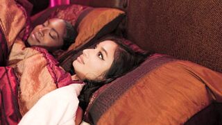 Amari Anne el sem hiszi, milyen jól nyali nőcit Avery Black!