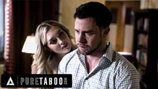 Dugásmániás Világos Szőke Csábít El Törékeny Tanácsadót Sötét Múlttal a Pure Taboo Legújabb Videójában